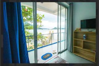 Taguilon Hidden Beach Cove Resort - 5