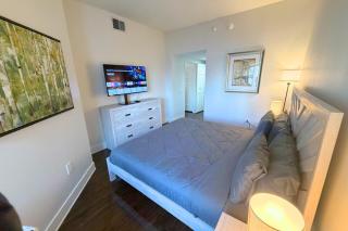 Super Quiet Apartment In Full Service Bldg near UCLA - 6