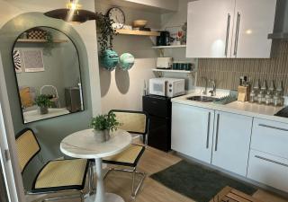 Cozy Designer Studio at Acqua Private Residences - 0