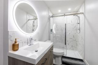 Cozy Quiet Suite - 2 Bedrooms and 2 Full Bathrooms - 9