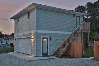 Beach Apt with Fire pit, boat parking and Grill - 0