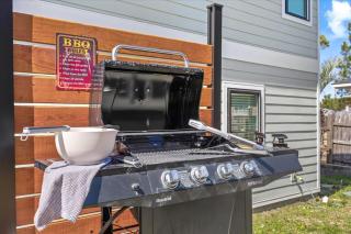 Beach Apt with Fire pit, boat parking and Grill - 9