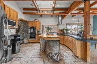 Perfect Family Mountain Getaway with Sauna & Hot Tub - 7