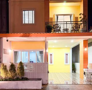 Apex 4 Bedroom House AoNang Beach - 2