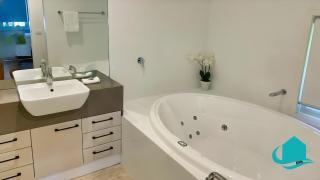 Pelican Escape Executive Home - 1