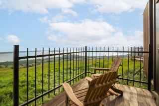 Black Horse Cabin 2 by Tiny Away - 9