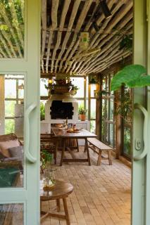 Hilltop House-Vintage Retreat-Garden&Mountain View - 4
