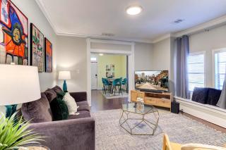 Spacious 3BR Midtown Home - Sleeps 7 - Walkable to Dining & Attractions - Easy Access to Downtown - 9