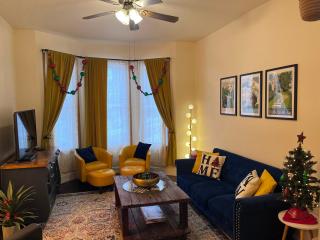 Relaxing Townhouse Downtown Dubuque - 8