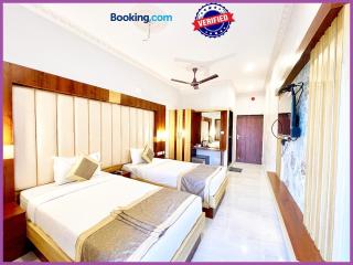 SEA VIEW from rooftop - SWIMMING POOL - HOTEL LAGOON ! PURI near Swargadwar - Golden Beach - Jagannath Temple - Parking - Fully Air Conditioning Rooms - BEST HOTEL IN PURI - 1