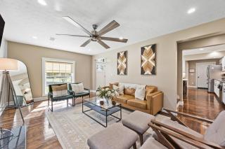 Stay at this Old Fashion House in Bardstown - 7