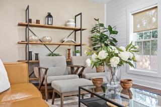 Stay at this Old Fashion House in Bardstown - 6