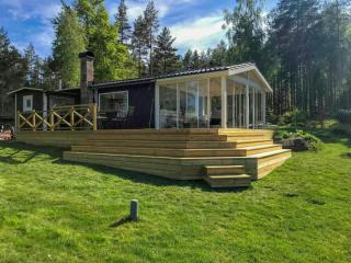 House By A Secluded Lake In Rural Blekinge - 9