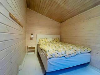 House By A Secluded Lake In Rural Blekinge - 1