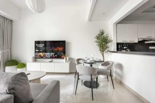 StayShort - Dubai Marina sleeps 4 with Water Views! - 2