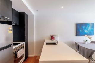 Brilliant Skytower View 2 Bedroom Apartment - 2