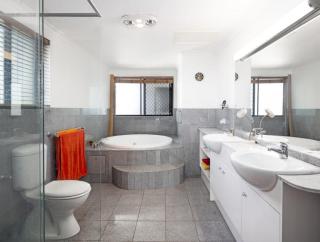 Marine Apartments Redcliffe - 3