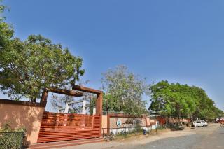 Collection O Vadodara Airport Formerly Milan Party Hall - 3