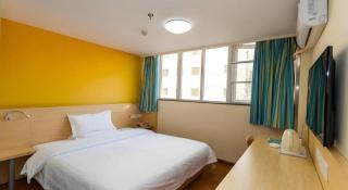 7 Days Inn Chengdu North Railway Metro Station - 2