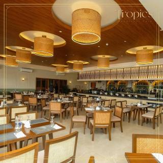 The Tropics at MacArthur Park - 3