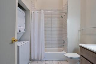 10Unit Cozy Loft w Free Parking Med District - 8