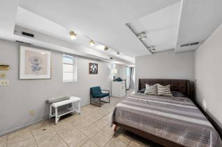 Stylish 3BR City Escape Near Downtown & Riverfront - 4