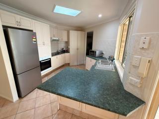 Robina Family Retreat - Gold Coast - 7