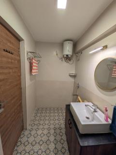 Gokul Kuteer-Full G floor 1 BHK in KasturiNagar - 4