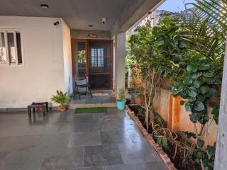 Gokul Kuteer-Full G floor 1 BHK in KasturiNagar - 2