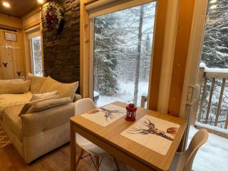 Spa & River view - Le Conteneur Cache - 5