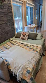 Spa & River view - Le Conteneur Cache - 3