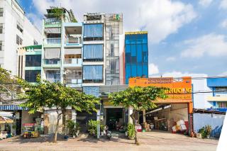 Collection O Dinh Dinh Hotel - Near Tan Son Nhat Airport - 0