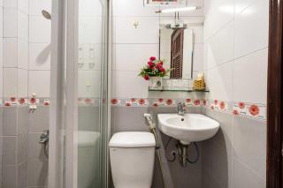 Collection O Dinh Dinh Hotel - Near Tan Son Nhat Airport - 0