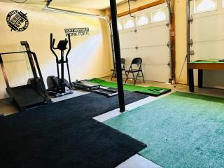 Large 3BR Home for Families and Work Stays With Fast WIFI - 3