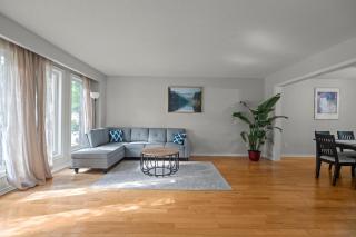 16 Guests Huge Spacious Home Near Ski Resorts - 0