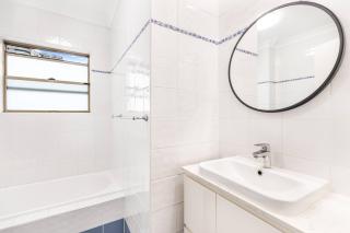 City Oasis: 2B2B Near Central with Car Space - 5