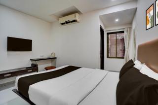 Hotel O Sur Sagar Lakeview Vadodara Formerly Vintage Inn - 7