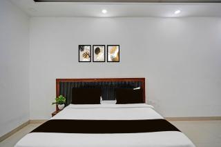 Hotel O Sector 110 Noida Formerly Luv Kush Tower Bhangel - 1