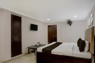 Collection O Civil Lines Prayagraj - 8