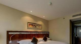 Grand Soluxe Zhongyou Hotel - 9