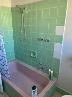 Retro Apt 6 mins to Victoria Quay - Hosted by CanStay - 5