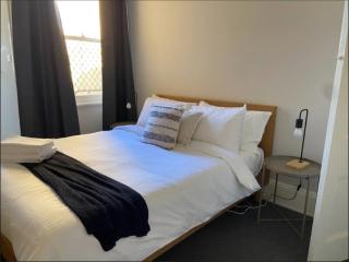 Retro Apt 6 mins to Victoria Quay - Hosted by CanStay - 9