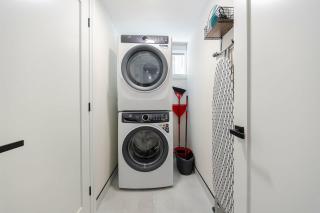 Ideally located Apartment in North York - 2