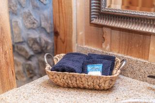 Majestic Springs Lodge Cabin - 2