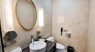 Hundred Hotel Qingdao - 6