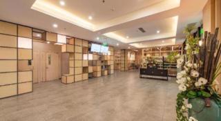 Beijng Chestnut Valley Hotel - 4