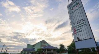 Smile Park Hotel - 1