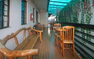 RedDoorz Hostel @ Faes Transient House - 3