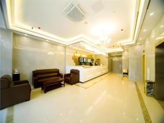 GreenTree Inn Huanggang City Wuxue City Kanjiang Avenue - 5