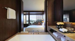 OCT Bay Breeze Hotel - 7